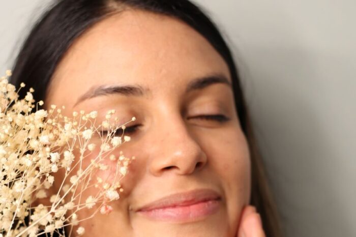 ¿Cómo diseñar una rutina facial minimalista, según tu tipo de piel? Desde el K-Beauty