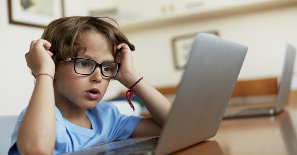 ¿Unos lentes que frenan la miopía en los niños? Parece que ya son realidad