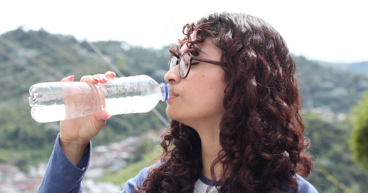 Para conservar la hidratación no basta con tomar agua