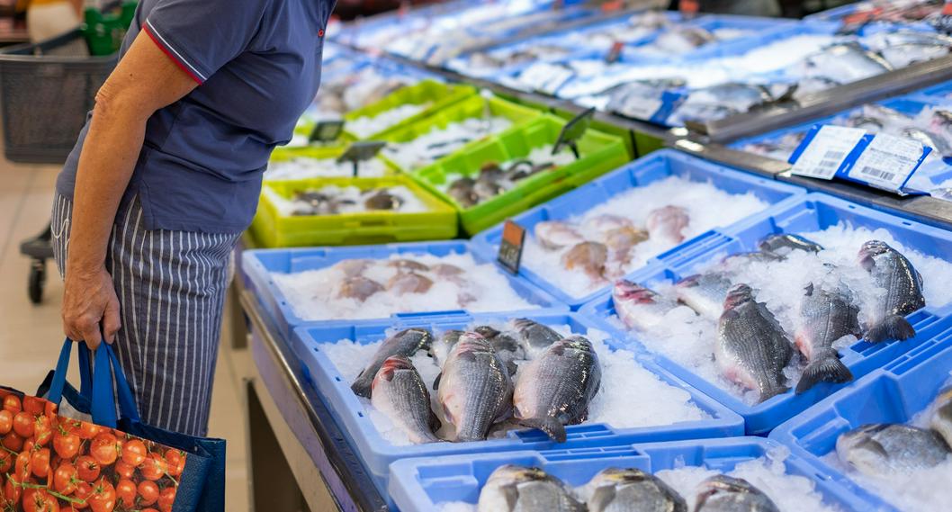 La ciencia reveló cuál es el pescado más saludable del mundo y lo venden en Colombia