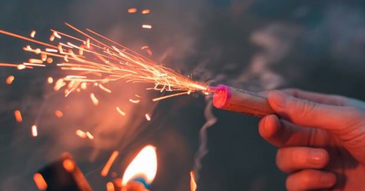 Ojo a la quema de pólvora: las luces de bengala también pueden ser mortales