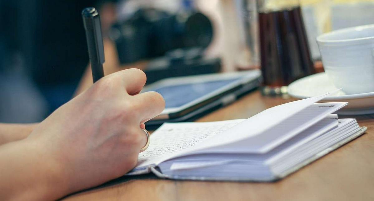 ¿Cómo se escribe bien entre prueba y prueva? Error muy común queda expuesto a fondo